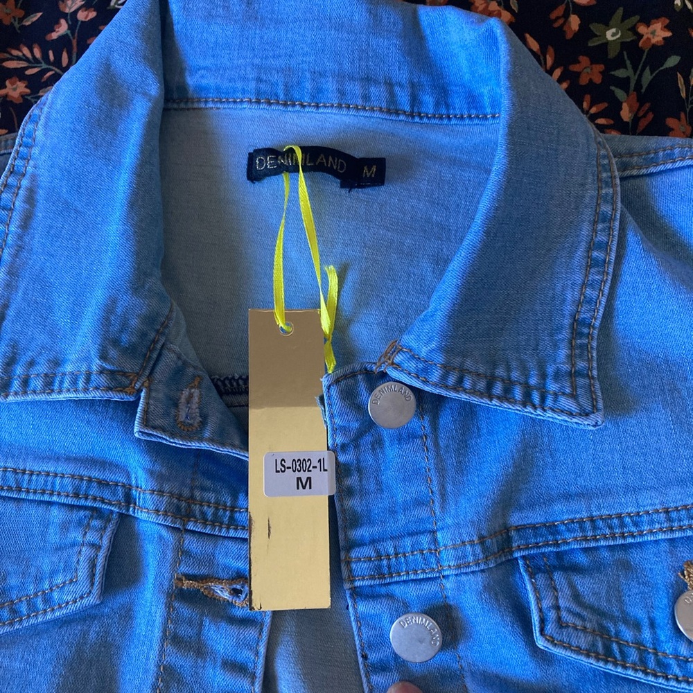 Jacket - Picture 10 of 11